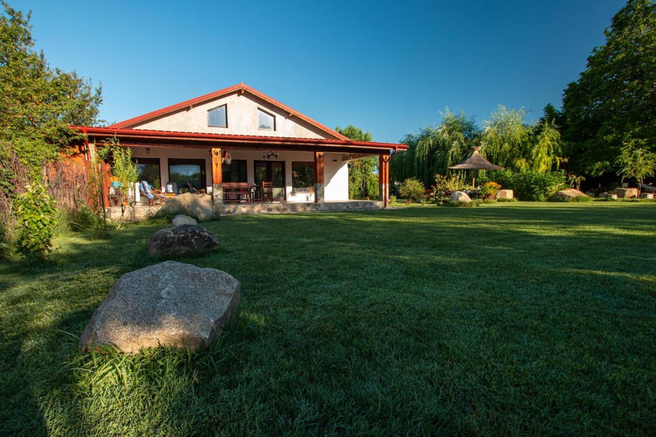 La Livada Villa Greci Exterior photo